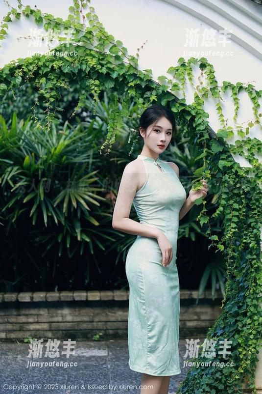 秀人网 - 林乐一的婚纱图包：偷偷藏了多少心思？