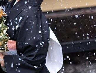 秀人网 – 瑞瑞ruirui带来免费的户外写真，保证让你看得不想踩旁边的草！