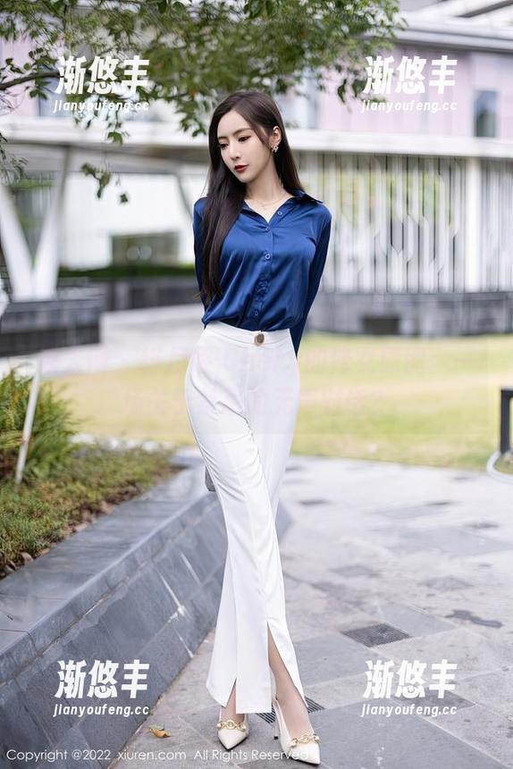 秀人网-绯月樱-Chery 秀人网 - 绯月樱-Chery的修女原图:一场关于禁忌的无声对话?