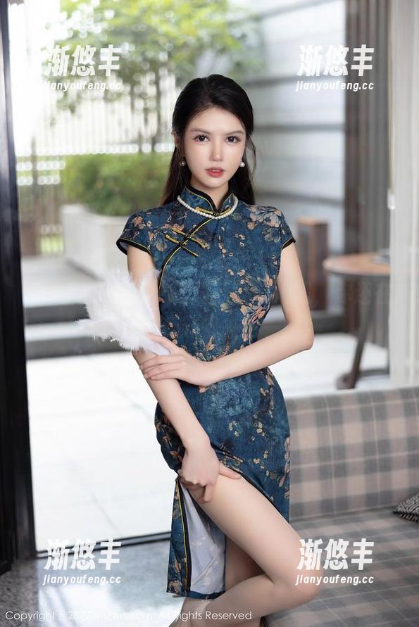 秀人网 - 免费下载陆萱萱旗袍照，你还在等什么？赶紧来撩一撩！