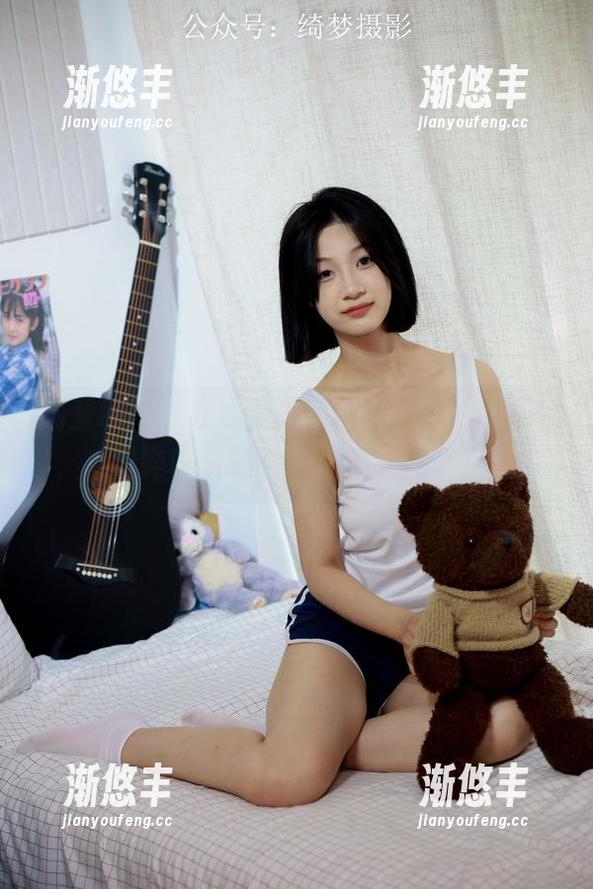 绮梦摄影 - 在线上看到yaya女王的美图，心里哔哩啪啦的想，太不科学了吧。