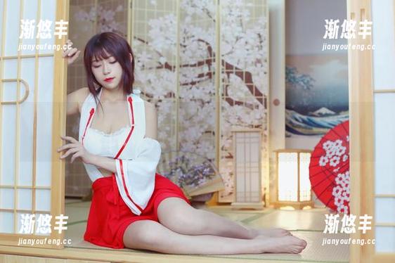 羊小雪juvia 微密圈 - 羊小雪juvia图册:白色私房,让我恍惚觉得自己能不能驾驭这穿搭……