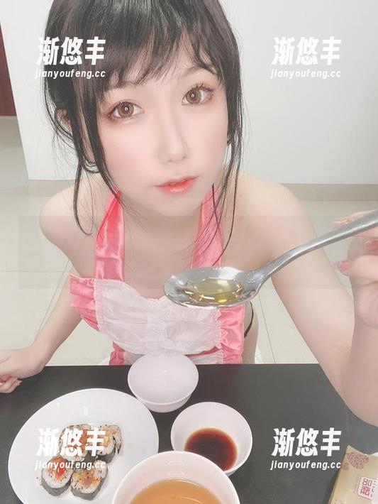 没事，免费拼图！蓝格子里的芋圆侑子又是一种可爱！