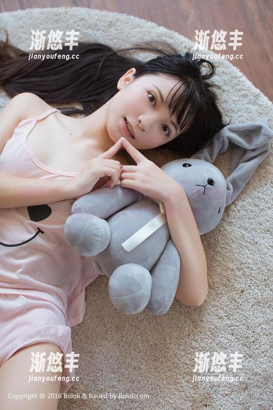 菠萝社 - 从Suki朱忆音的网盘看双人：摄影与友情的完美配合