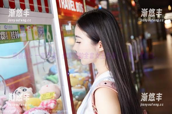 蜜桃社 - 一言不发，伊素妍的全套女王作品，看完只想尬舞。