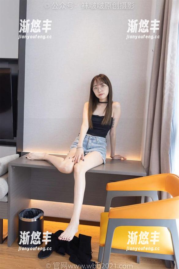 袜啵啵-小甜豆 袜啵啵 - 小甜豆便当:壁纸里的方便面奇遇记