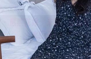 袜啵啵 – 熊熊花嫁:未婚,在线写真却热火朝天!