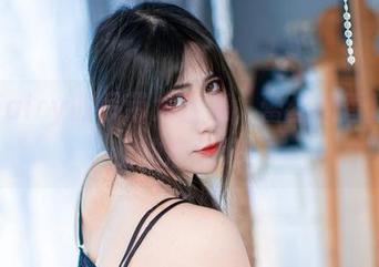 阮邑Fairy的吊带大合集，蕾丝和香肩都是我的心头好！