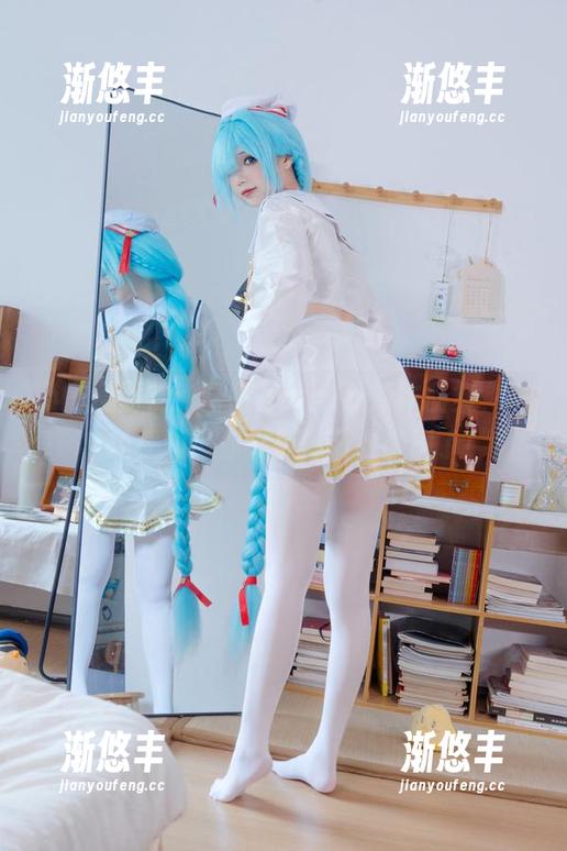 小恶魔网袜：雪晴Astra最新作品集，一出场就知道你又要挪动小脚脚了！