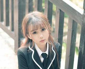 青豆客 – 照片中的和服和杨上萱，无需多解释，那份优雅直接打动了我的审美。