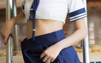 青豆客 – 死库水写真，进水过多，高溜Milkcat倒是游刃有余